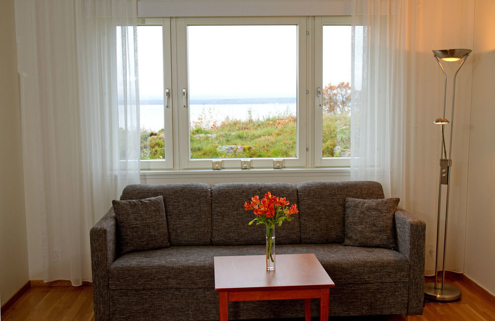 Hotel Gyllene Uttern Granna ภายนอก รูปภาพ